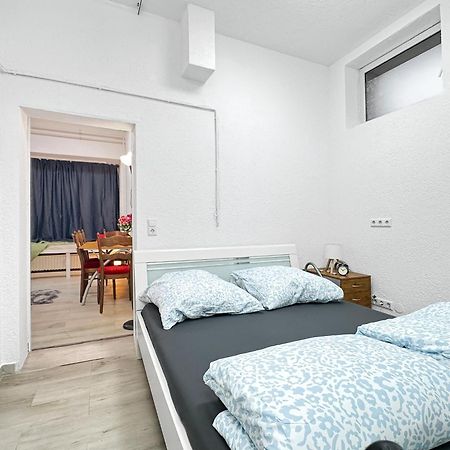 2 Zimmer Apartment Fuer 6 P, 15 Min Zum Flughafen اسلنغن المظهر الخارجي الصورة
