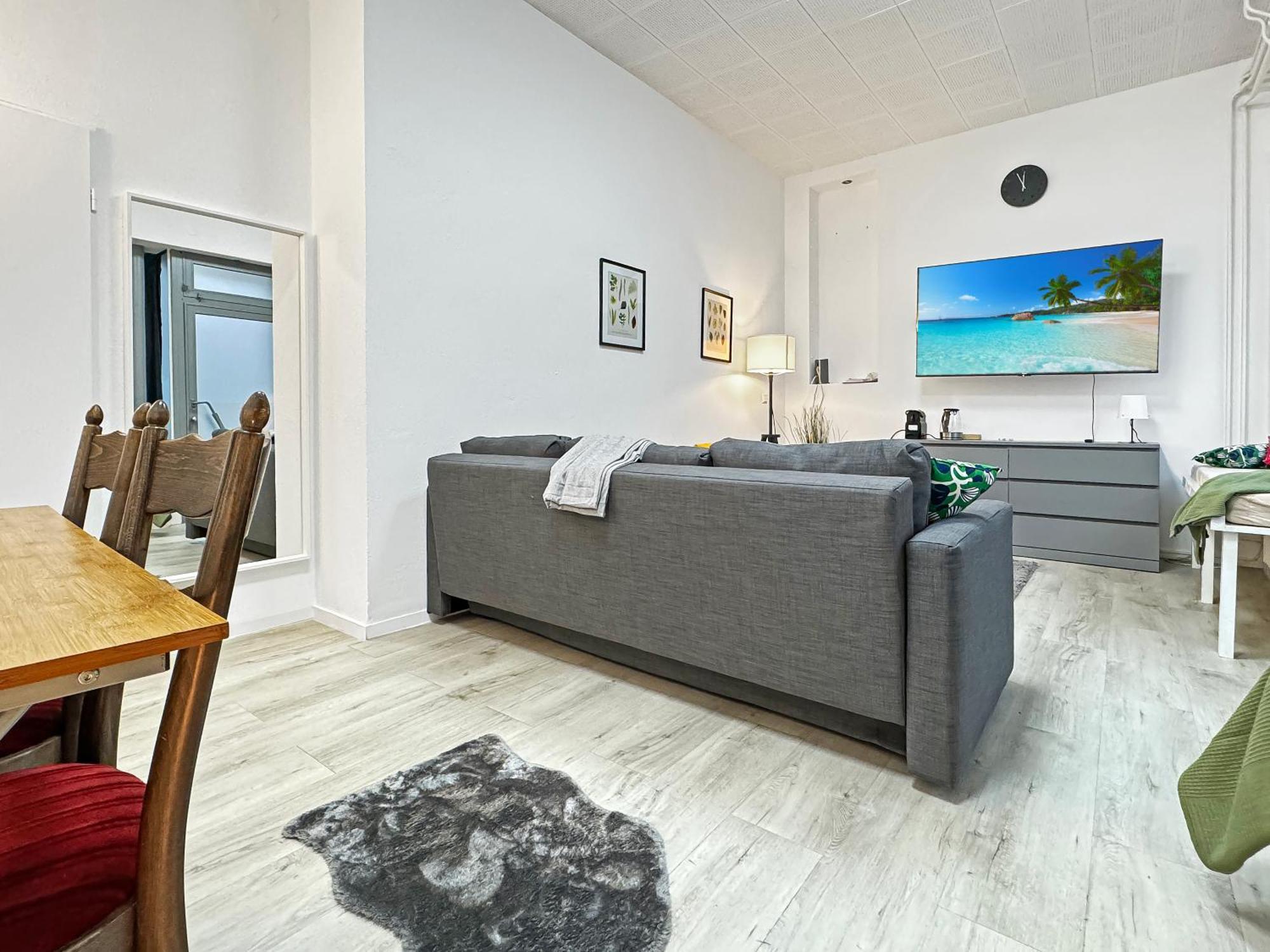 2 Zimmer Apartment Fuer 6 P, 15 Min Zum Flughafen اسلنغن المظهر الخارجي الصورة